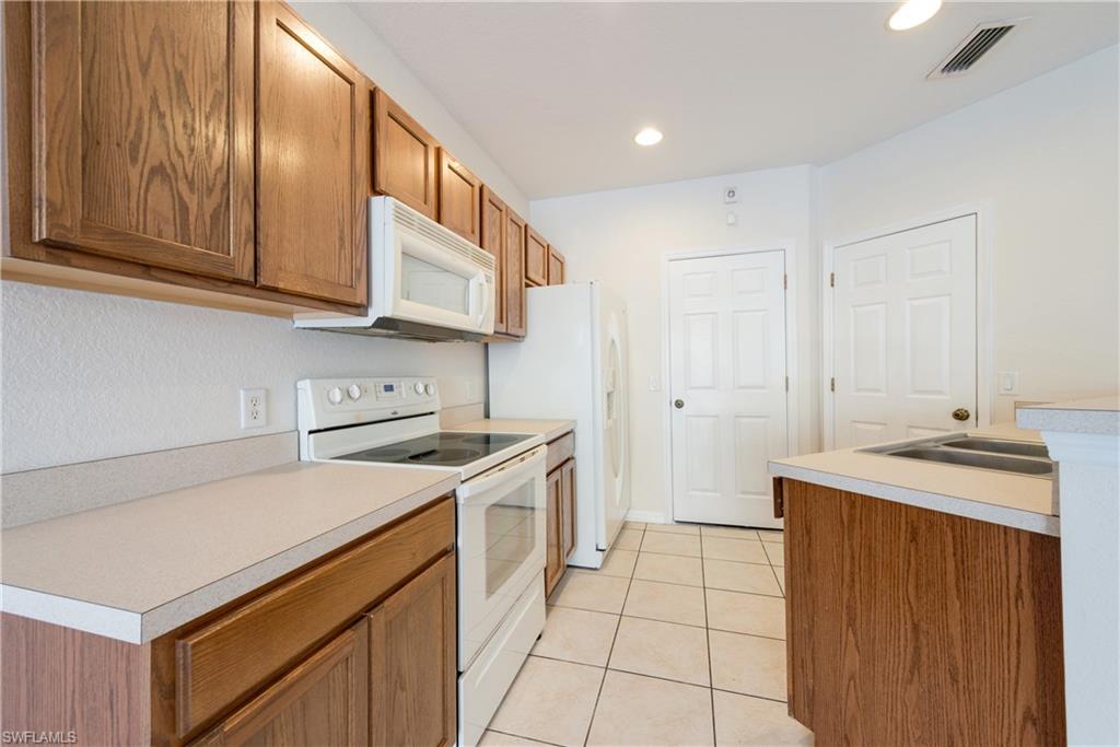 SAIL HARBOUR - Residential