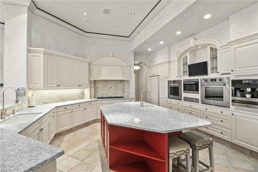 BAY COLONY SHORES - Residential