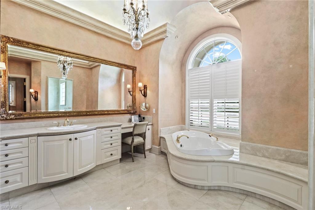 BAY COLONY SHORES - Residential