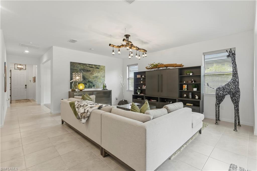 VENTANA POINTE - Residential