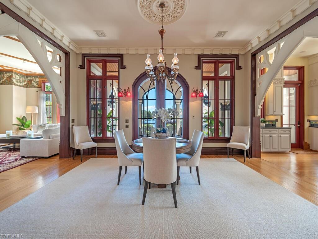 AQUALANE SHORES - Residential