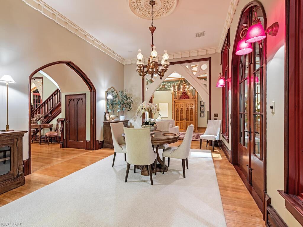 AQUALANE SHORES - Residential