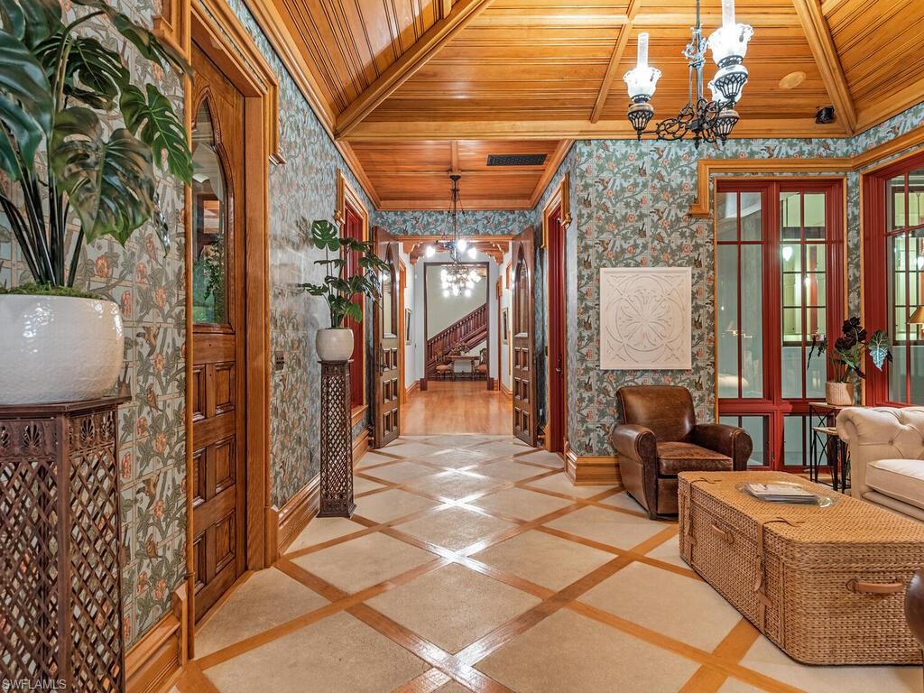 AQUALANE SHORES - Residential