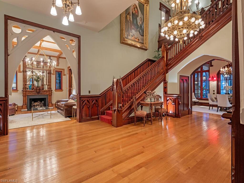 AQUALANE SHORES - Residential