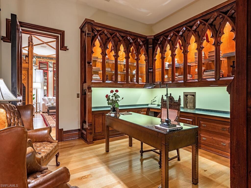 AQUALANE SHORES - Residential