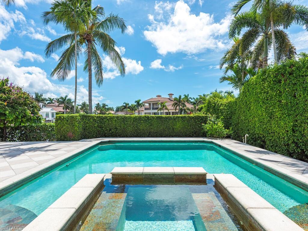 AQUALANE SHORES - Residential