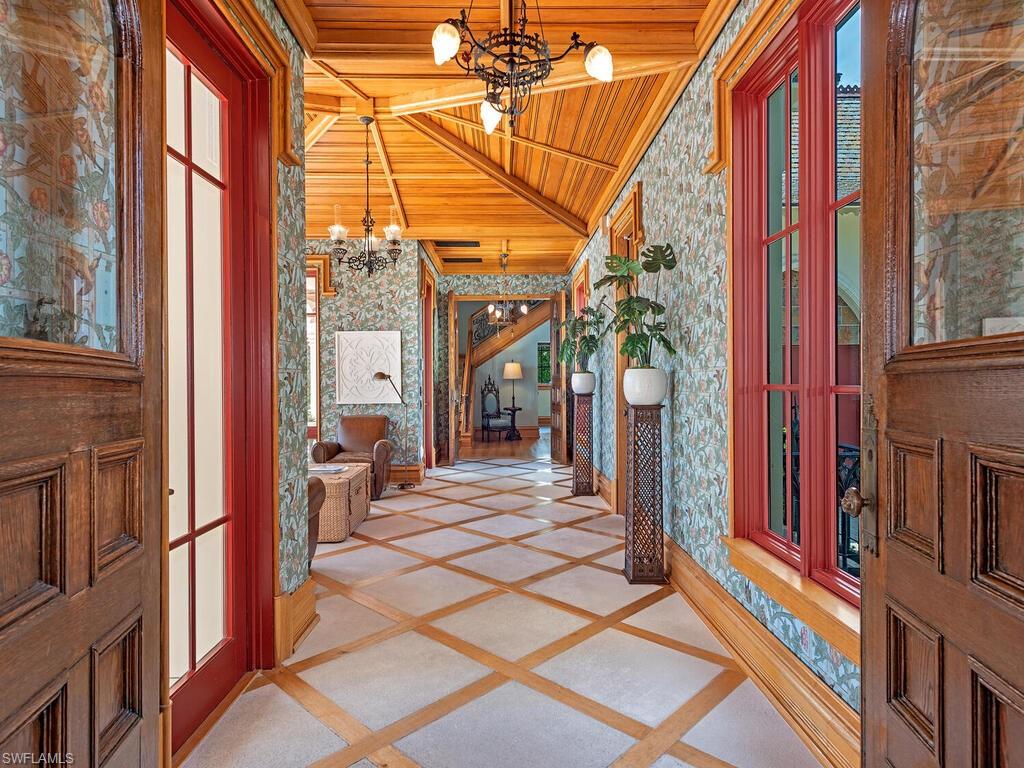 AQUALANE SHORES - Residential