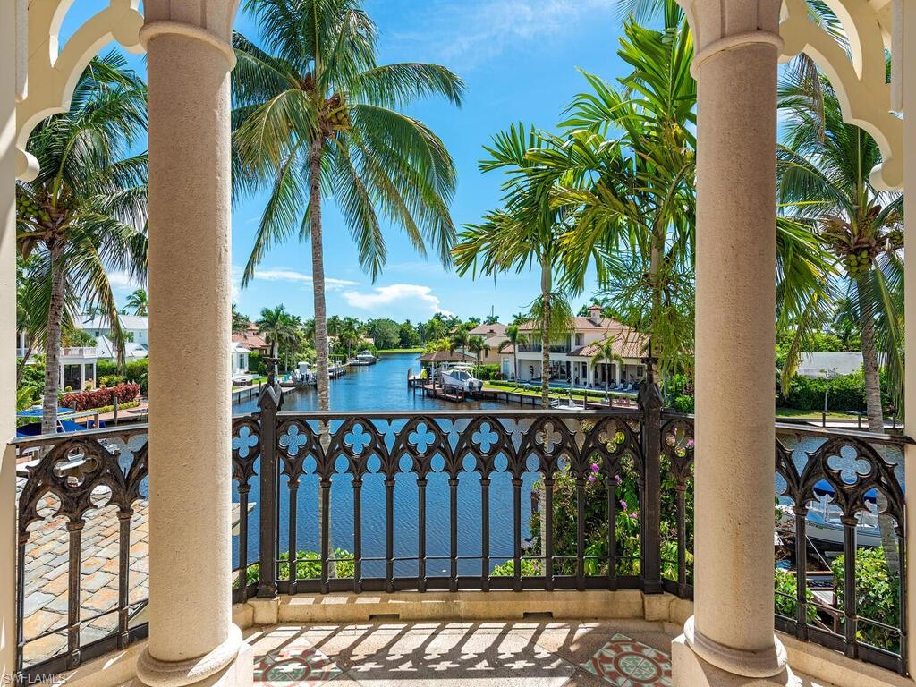 AQUALANE SHORES - Residential