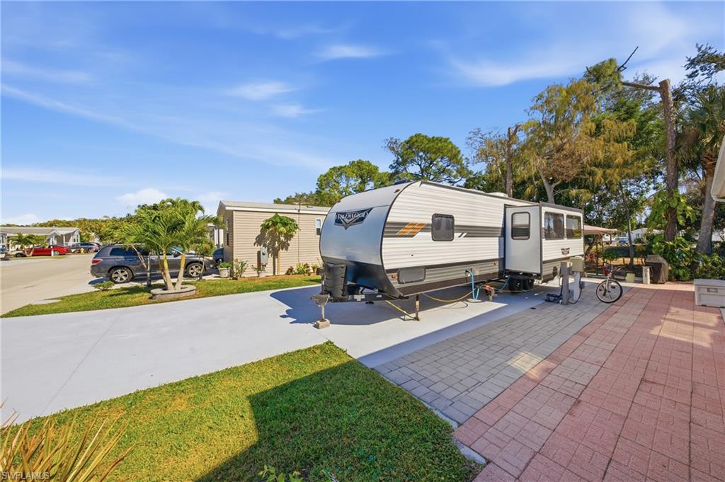 IMPERIAL WILDERNESS - Land