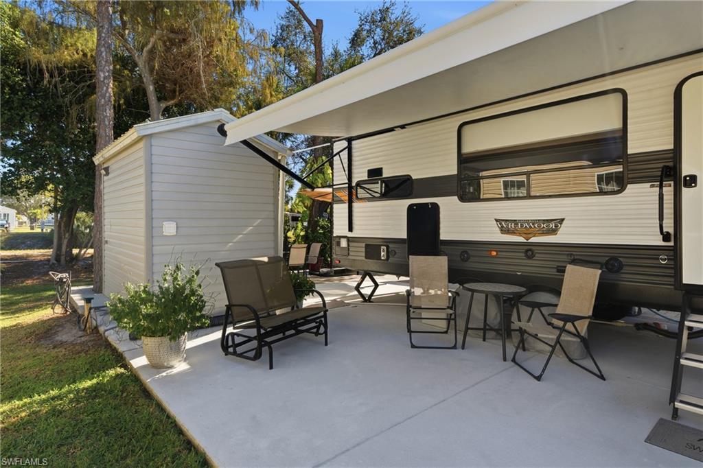 IMPERIAL WILDERNESS - Land