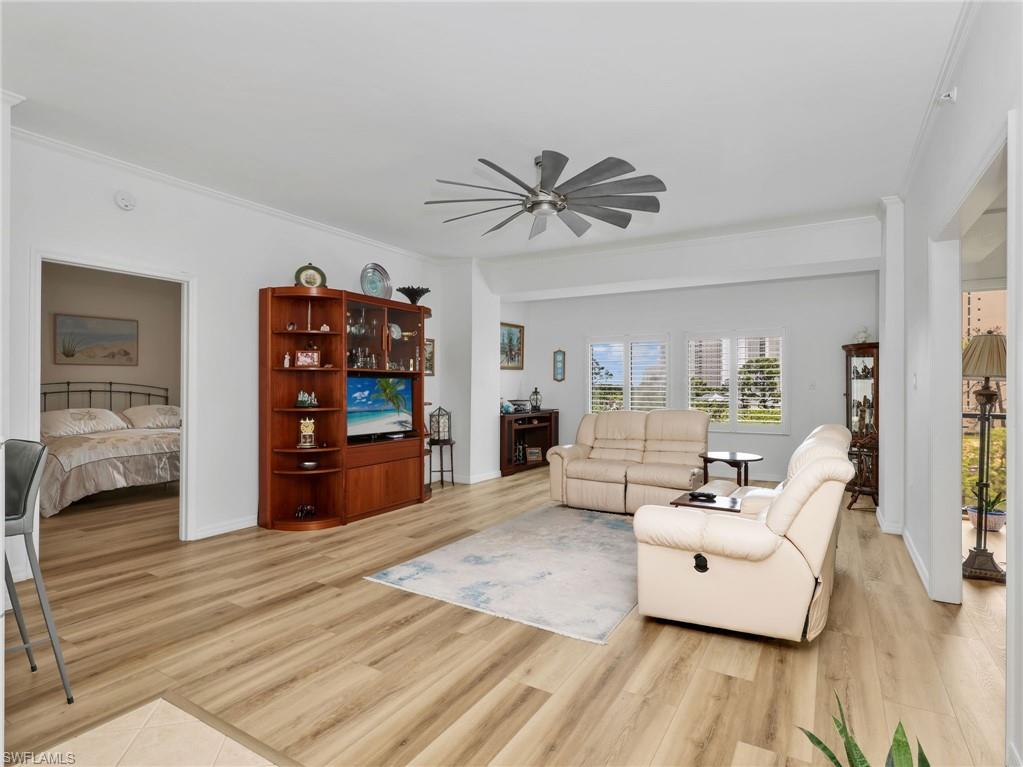 ARBOR TRACE - Residential