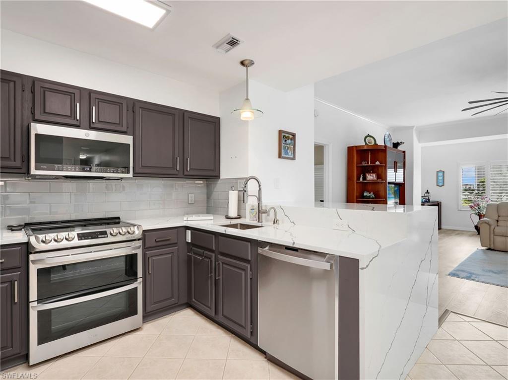 ARBOR TRACE - Residential