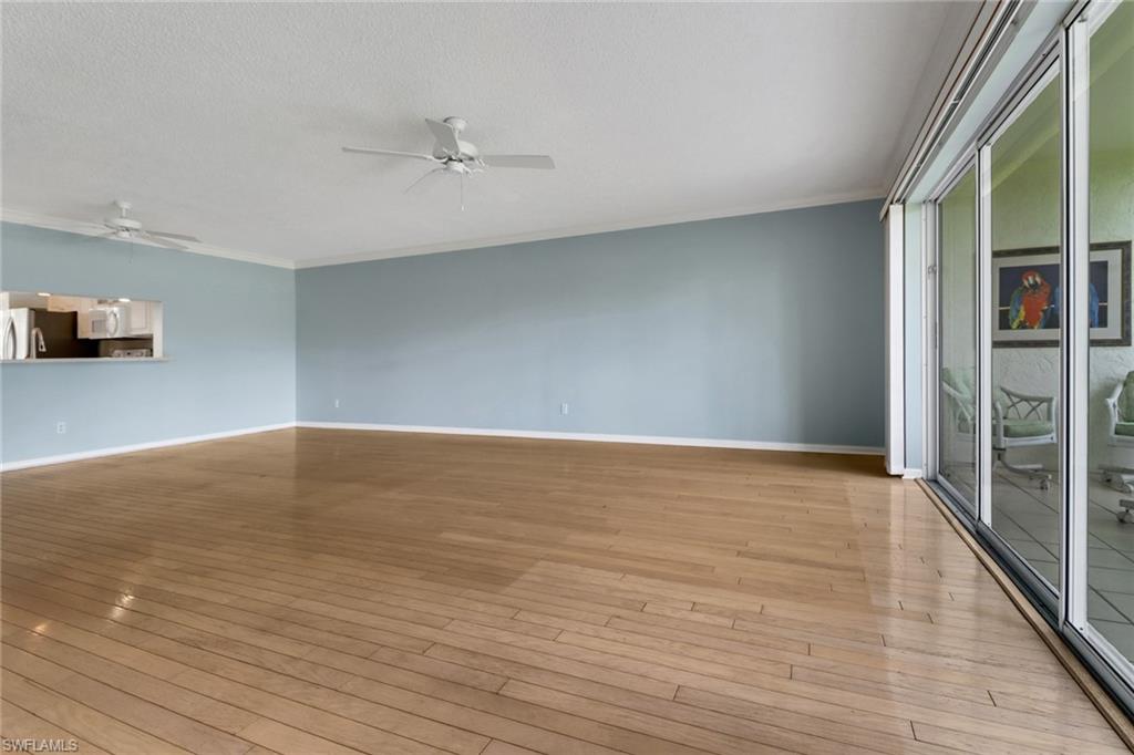 ANDOVER SQUARE - Residential Lease