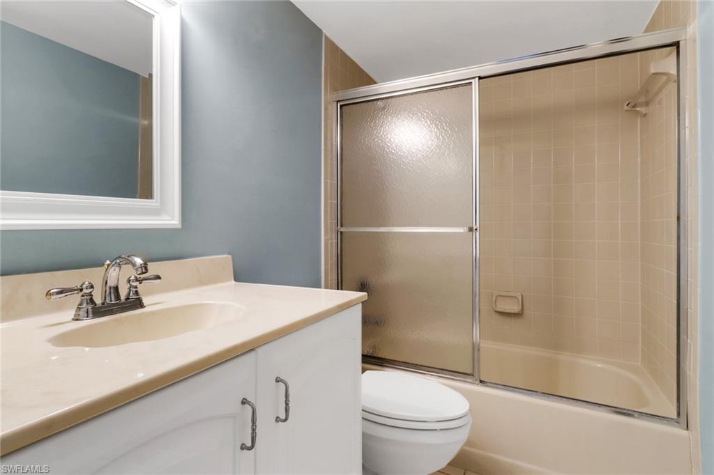 ANDOVER SQUARE - Residential Lease