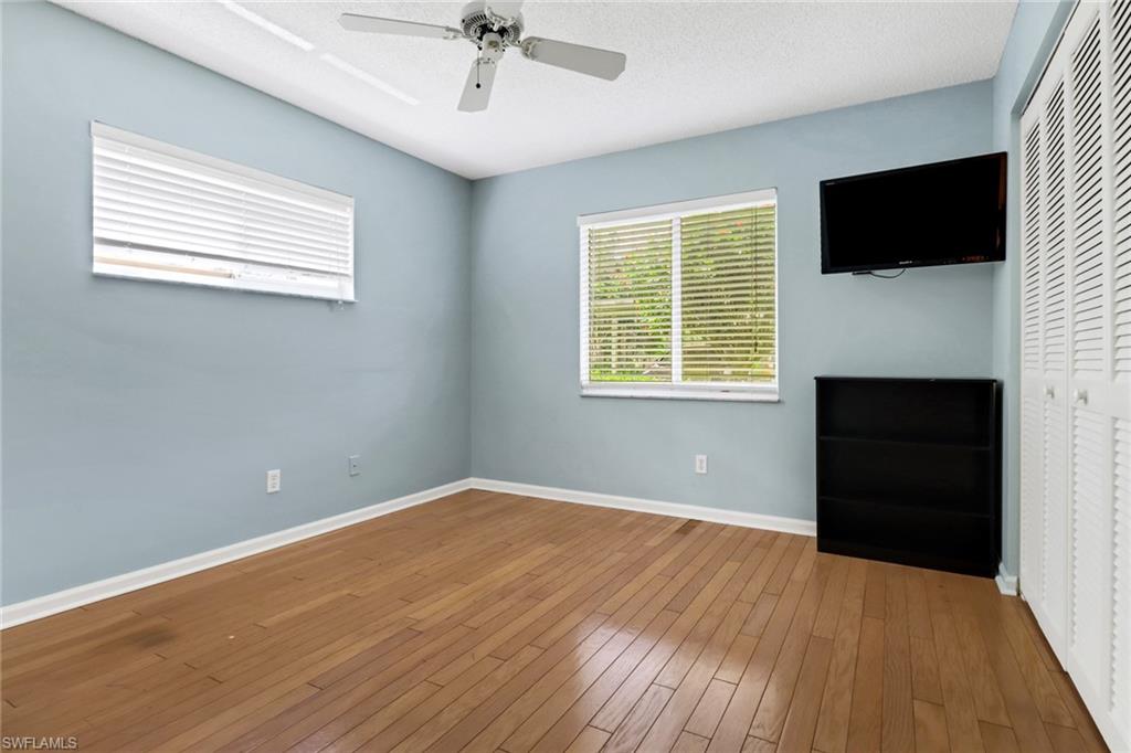 ANDOVER SQUARE - Residential Lease