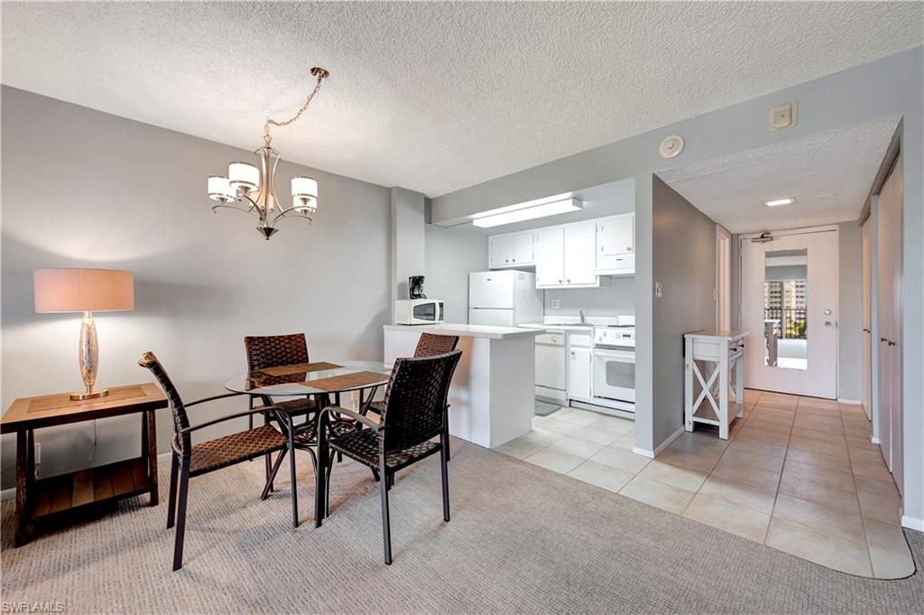 VANDERBILT TOWERS - Residential