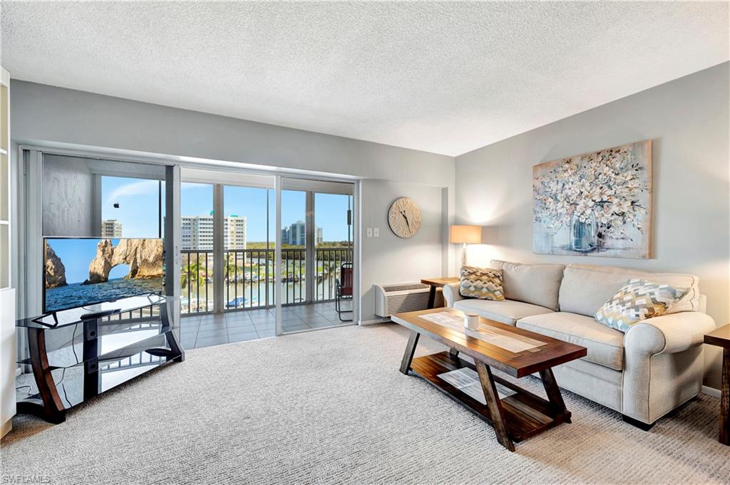 VANDERBILT TOWERS - Residential