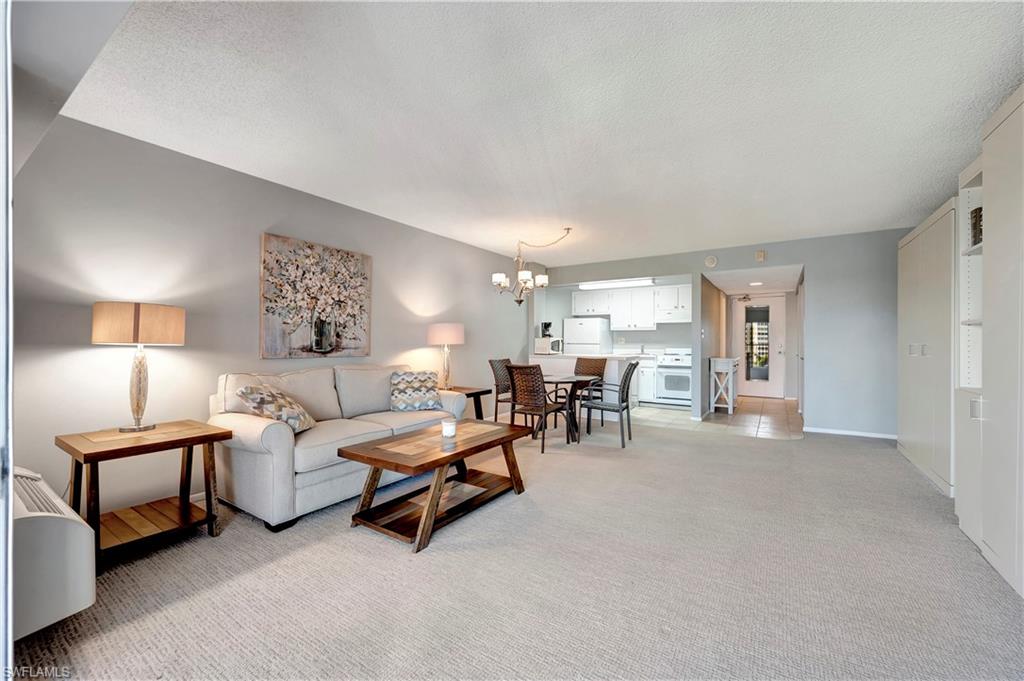 VANDERBILT TOWERS - Residential