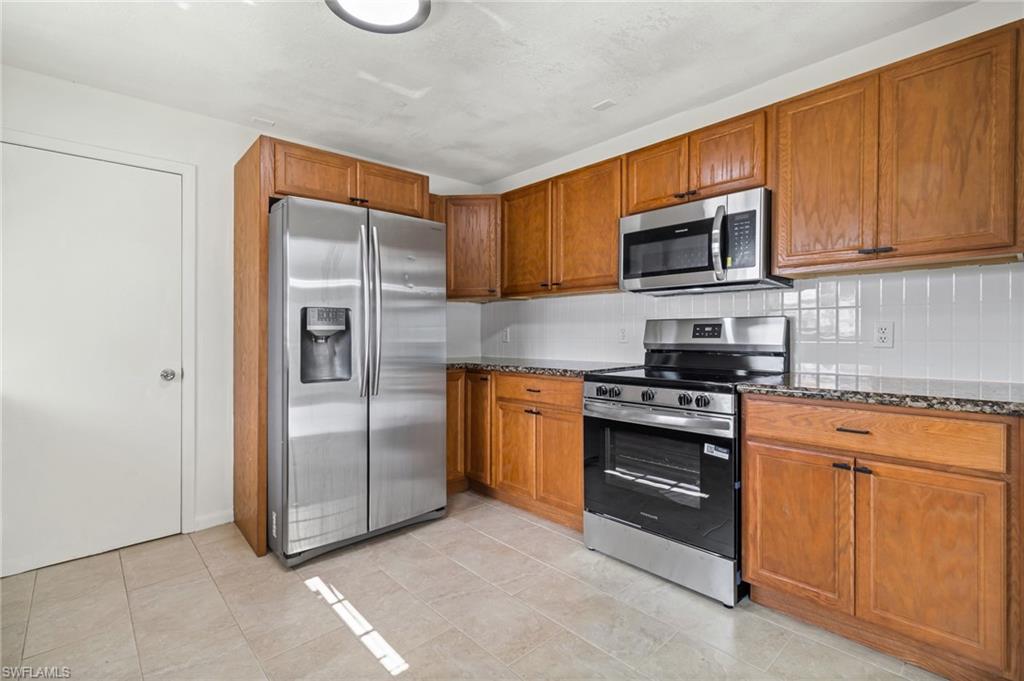 LAKEPORT - Residential