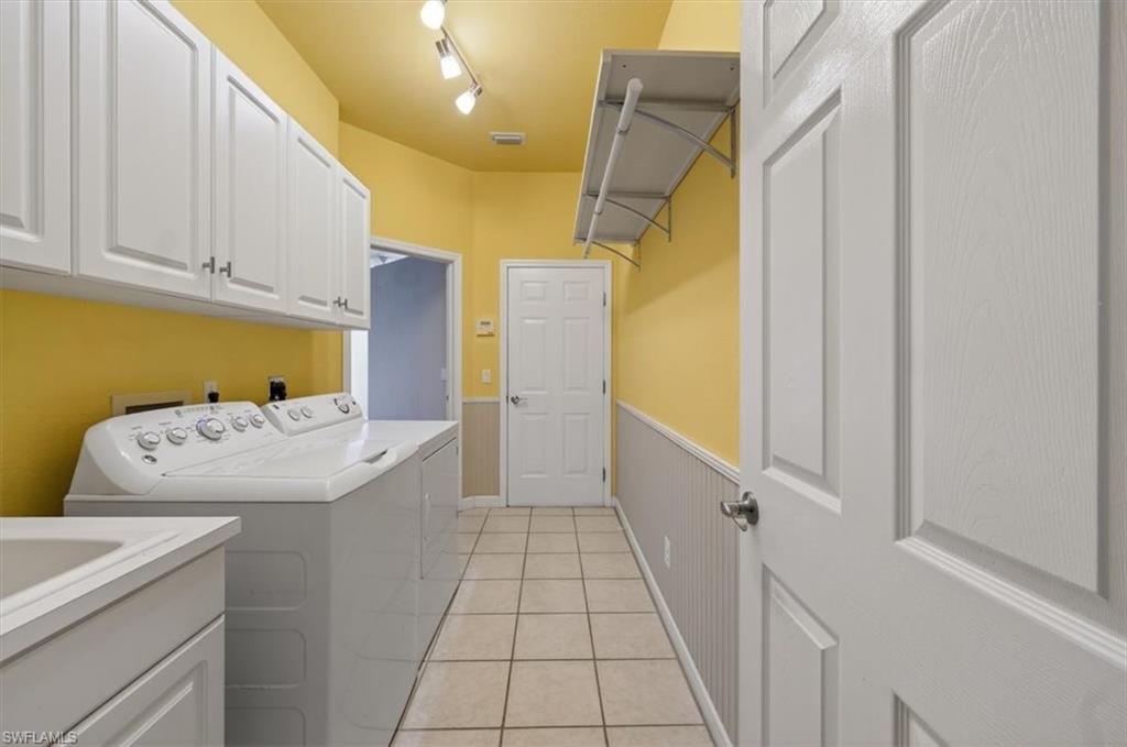 REFLECTION LAKES - Residential