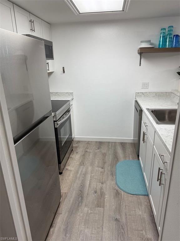 PALM BEACH LANDINGS - Residential Lease