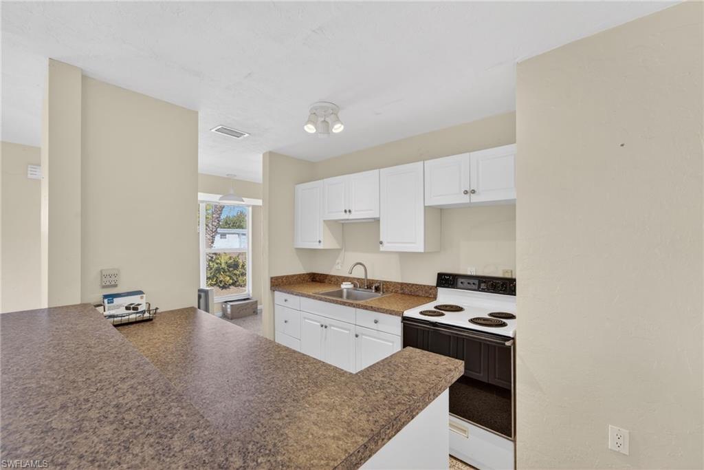 PORT CHARLOTTE - Residential