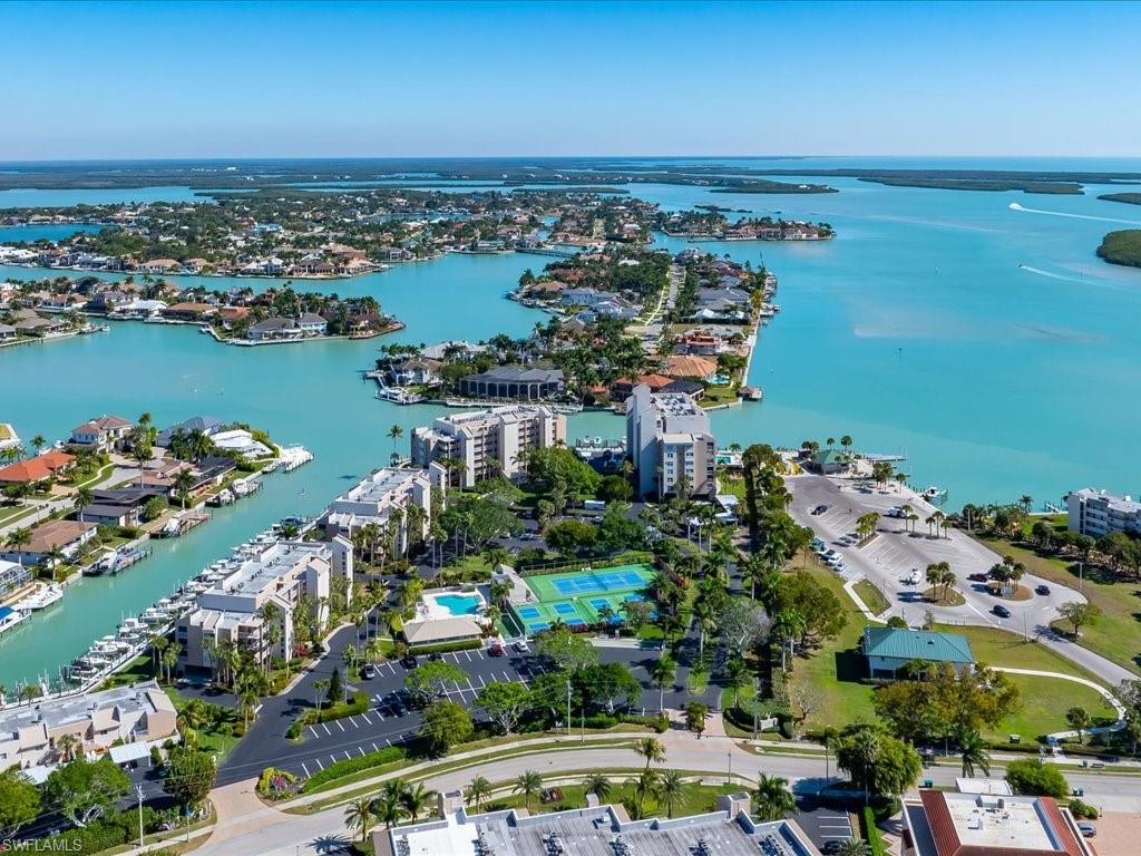 EAGLE CAY - Residential