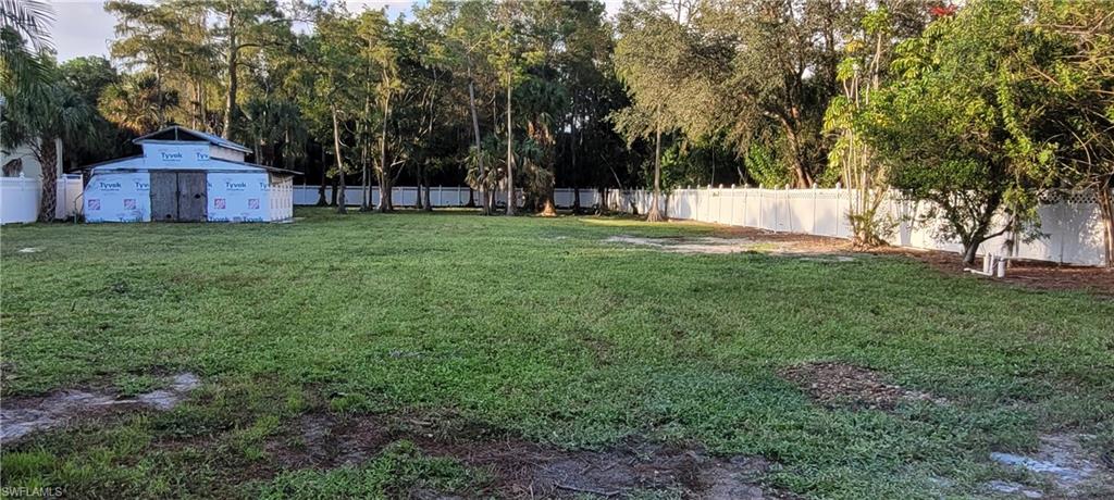 LOGAN WOODS - Residential