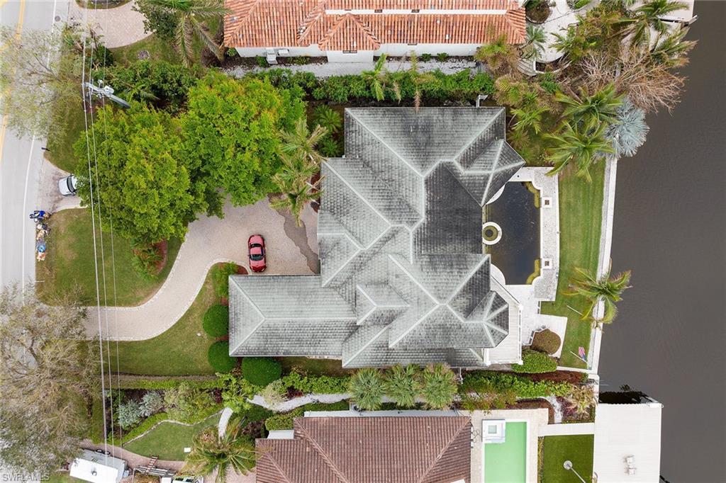 MOORINGS - Residential