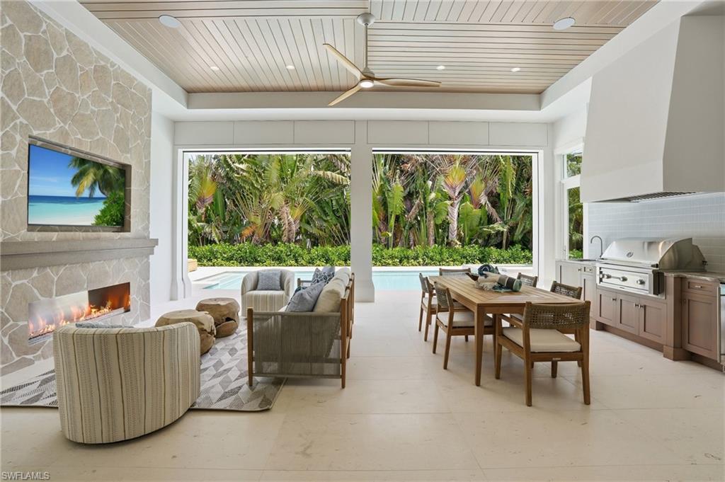 PARK SHORE - Residential