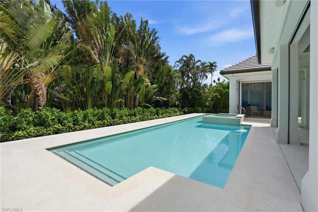 PARK SHORE - Residential