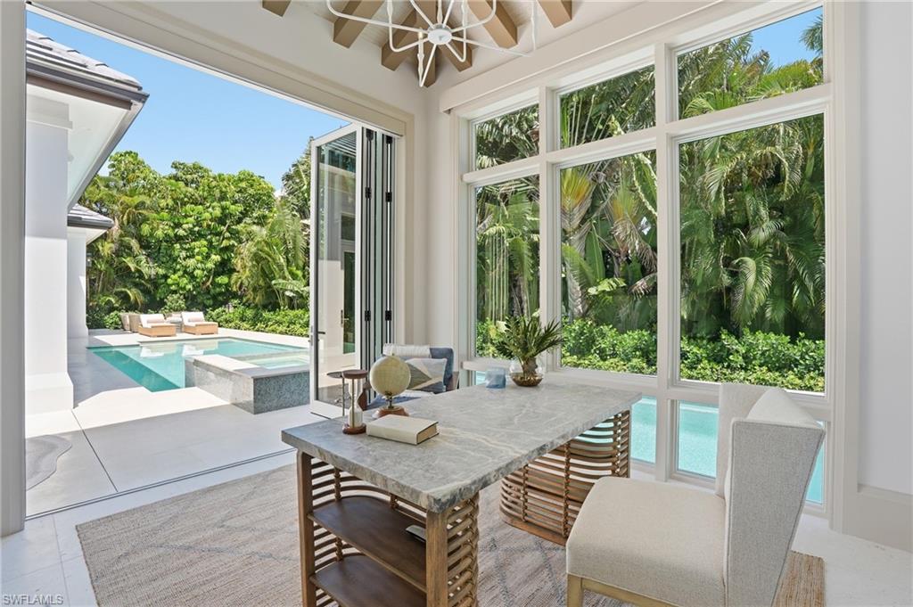 PARK SHORE - Residential
