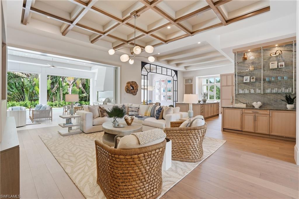 PARK SHORE - Residential