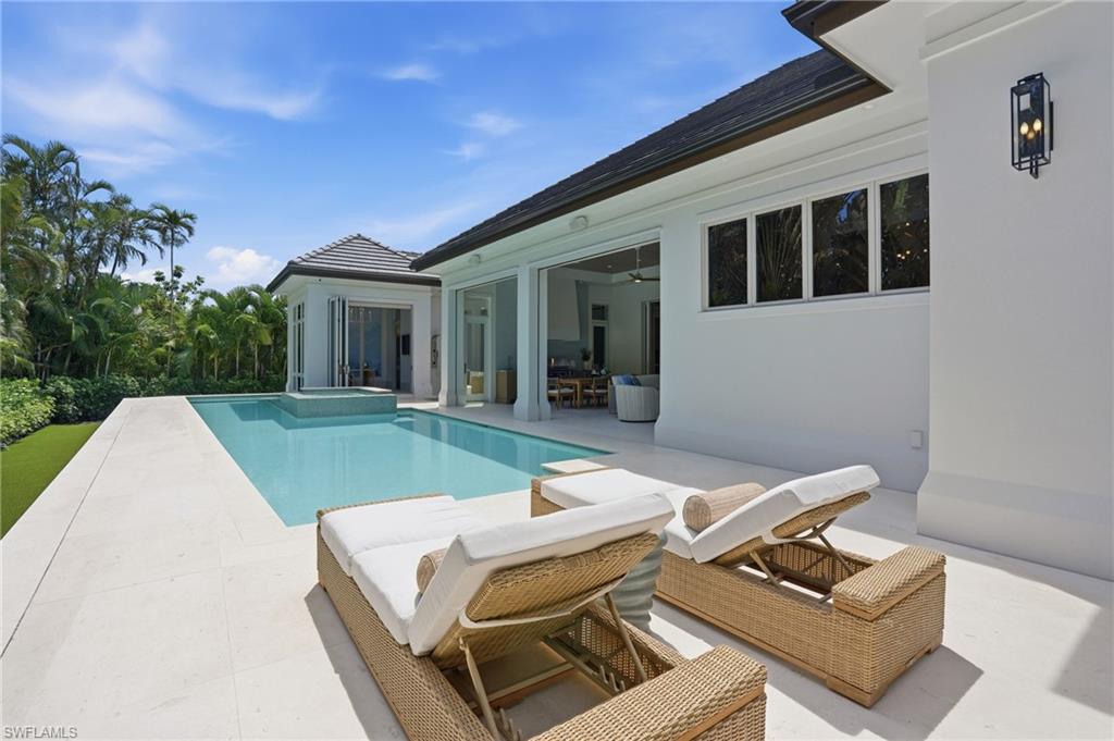PARK SHORE - Residential