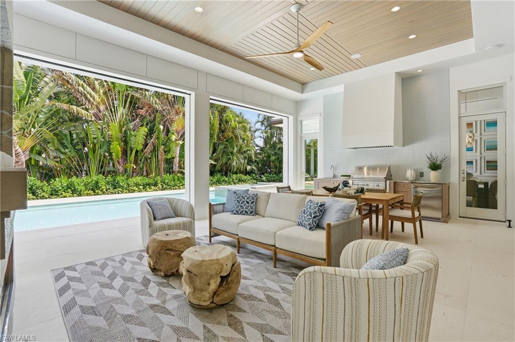 PARK SHORE - Residential