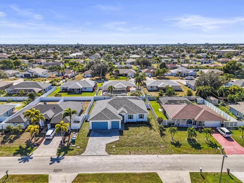 CAPE CORAL - Residential
