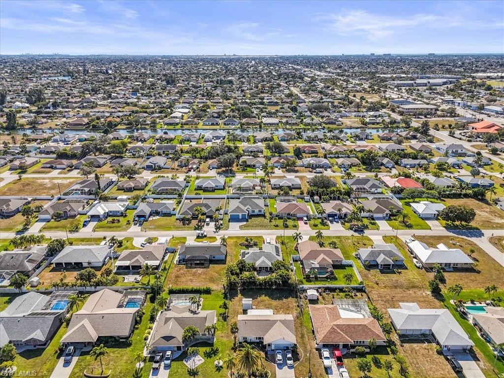 CAPE CORAL - Residential
