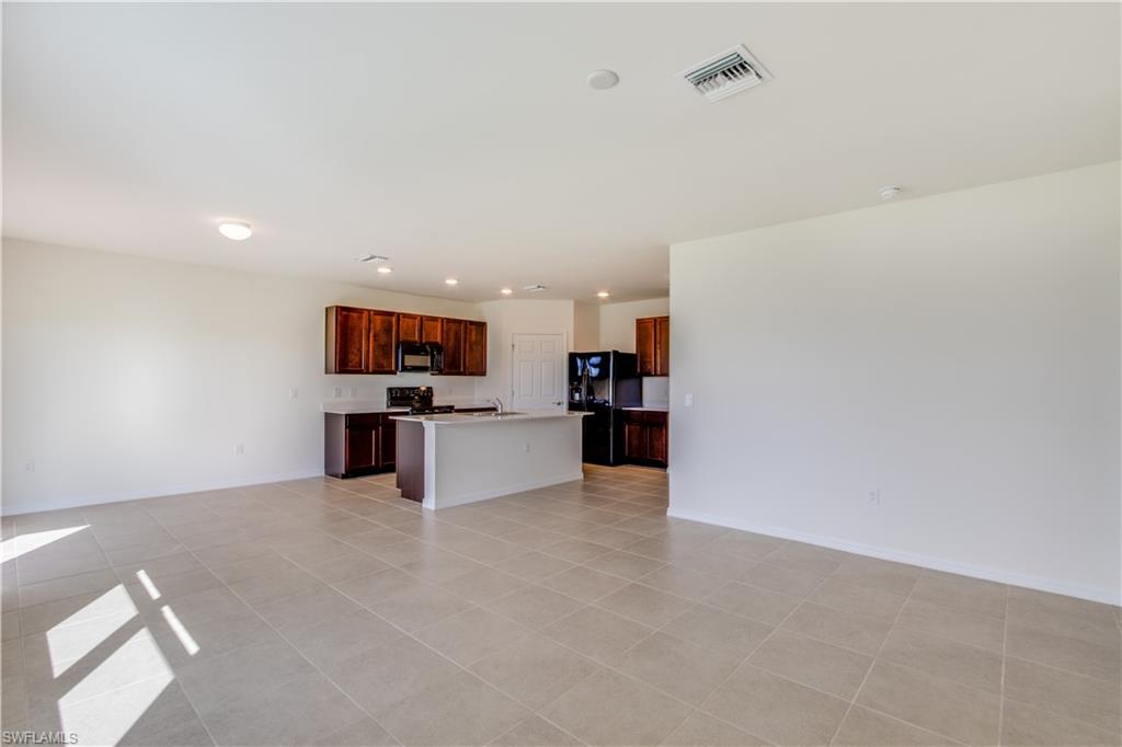 ENTRADA - Residential