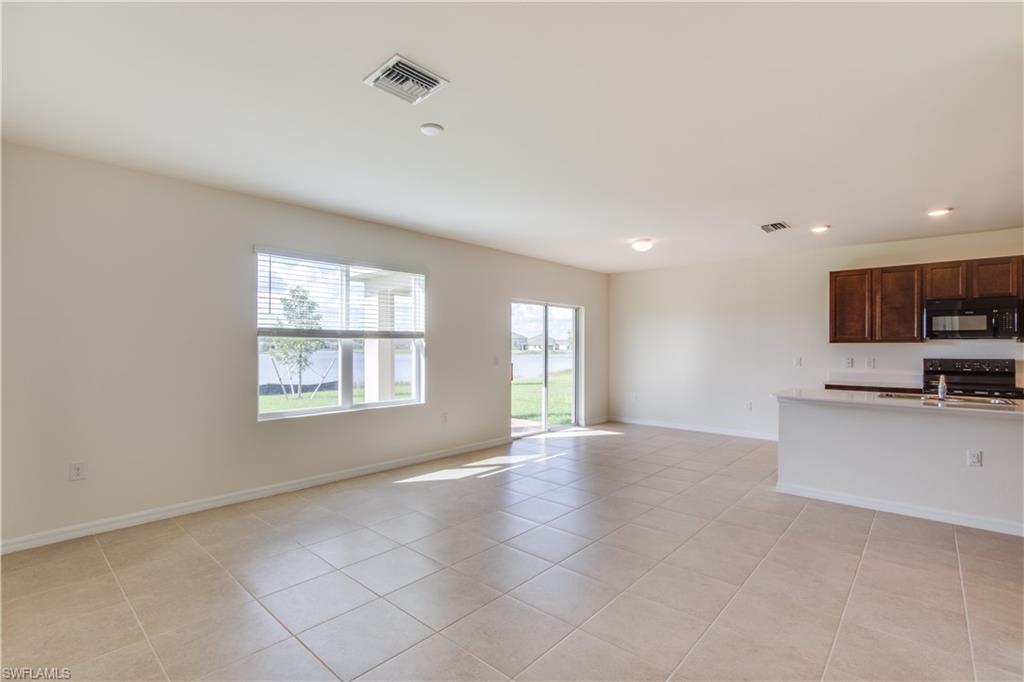 ENTRADA - Residential