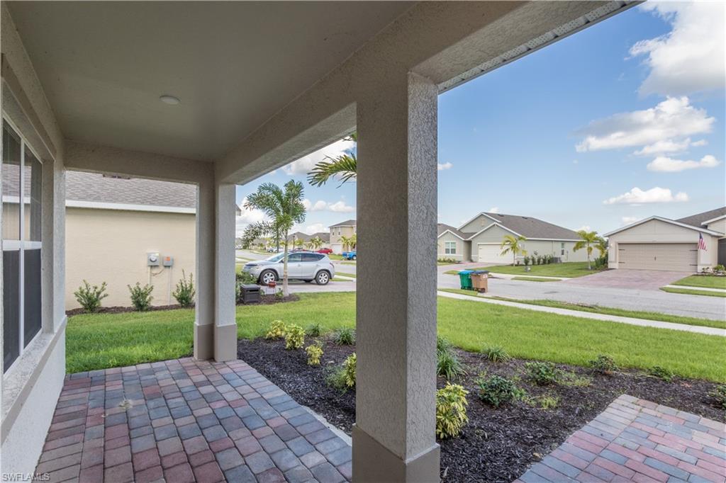 ENTRADA - Residential