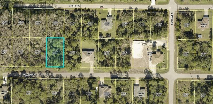 Nice regular residential lot with access to Sunshine Blvd N