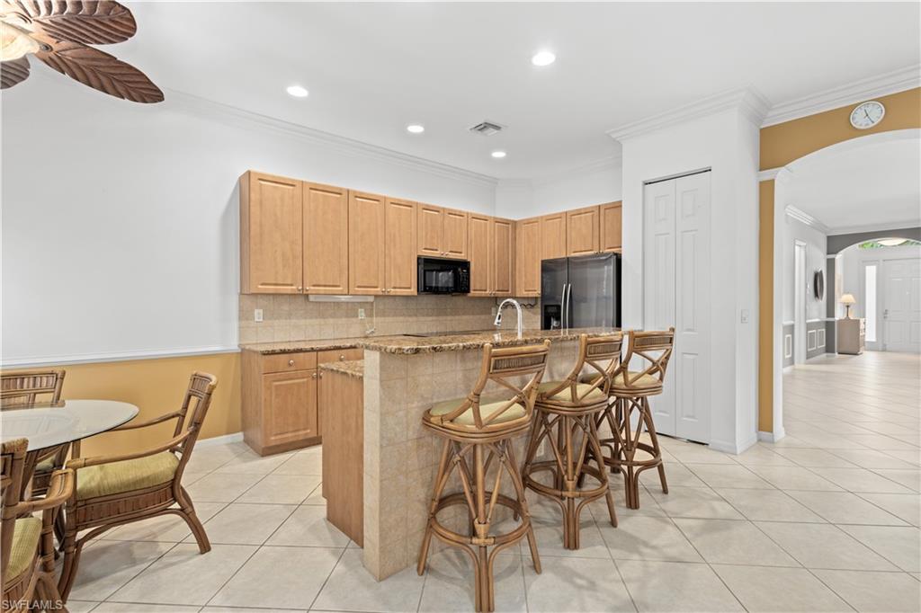 20084 Castlemaine AVE