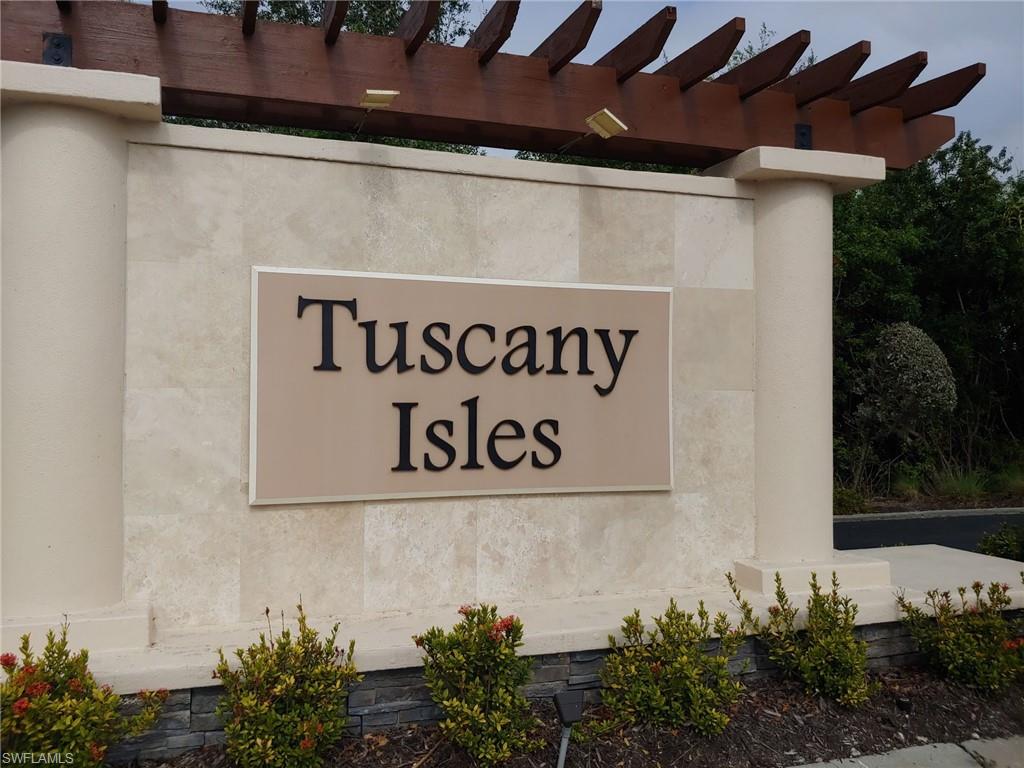 TUSCANY VILLAS - Residential
