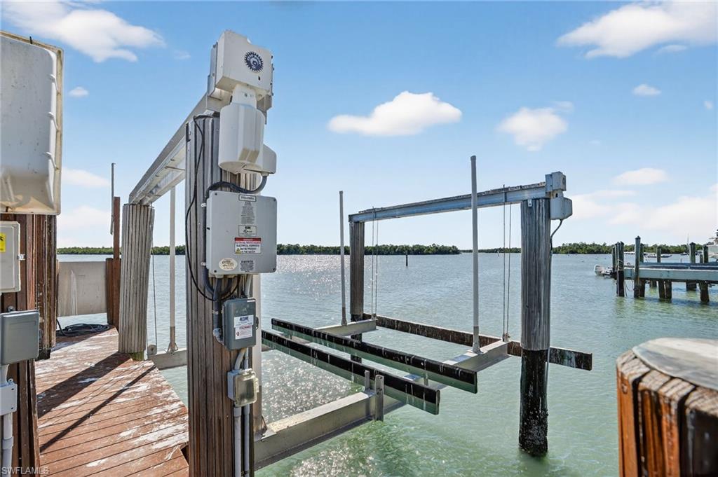 COON KEY PASS FISHING VILLAGE - Residential