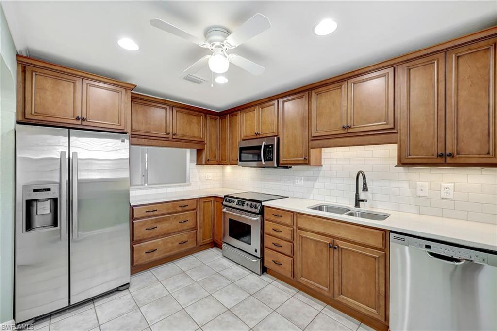 CYPRESS LAKES MANOR SOUTH - Residential