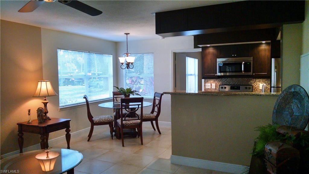 VENETIAN PALMS - Residential