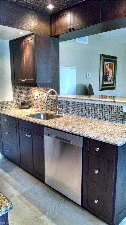 VENETIAN PALMS - Residential