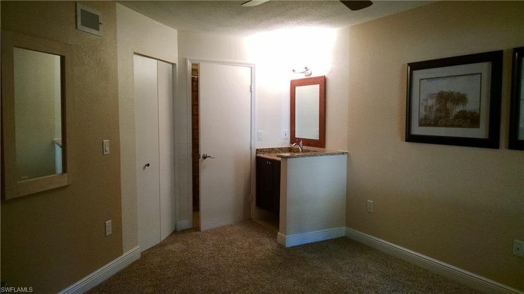 VENETIAN PALMS - Residential