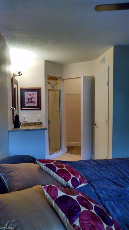 VENETIAN PALMS - Residential