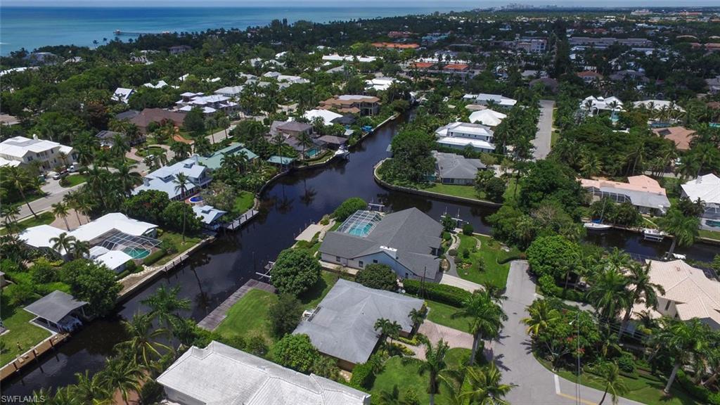 AQUALANE SHORES - Residential